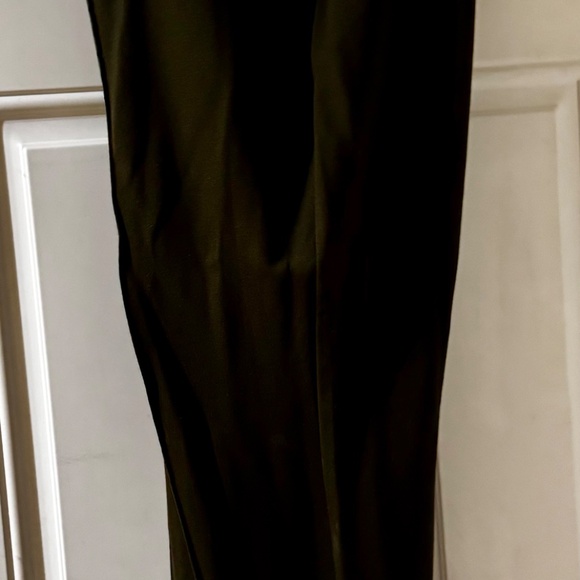 Universal Standard Pintuck Ponte Knit High Rise Elastic Waist Skinny Trouser - Picture 4 of 7